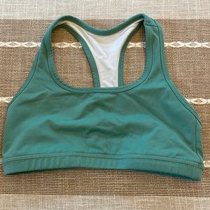 Lightly worn FLEO Nora Sports Bra Size Medium